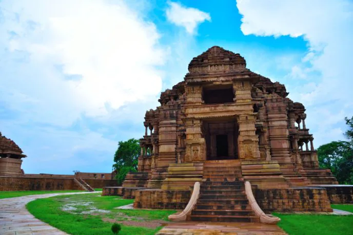 Classic Madhya Pradesh Heritage Tour – 8 Days / 7 Nights